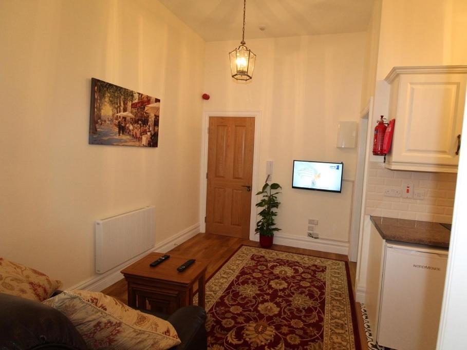 The Post House Apartment Кинсейл Екстериор снимка